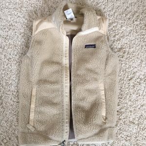 Patagonia light tan fur vest